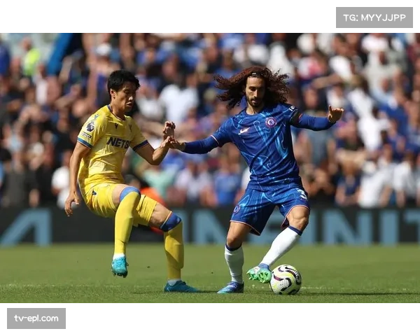 特写：连续三场射门转化率为零，切尔西前锋杰克逊加练射门至深夜